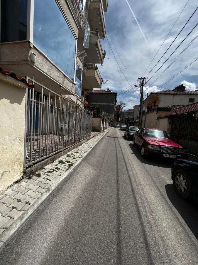 Ferienwohnung Retreat In The Centre Of Korce Exterior foto
