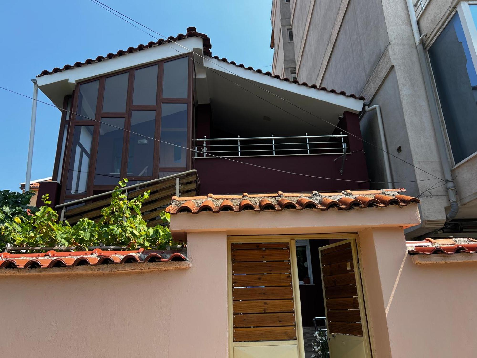Ferienwohnung Retreat In The Centre Of Korce Exterior foto