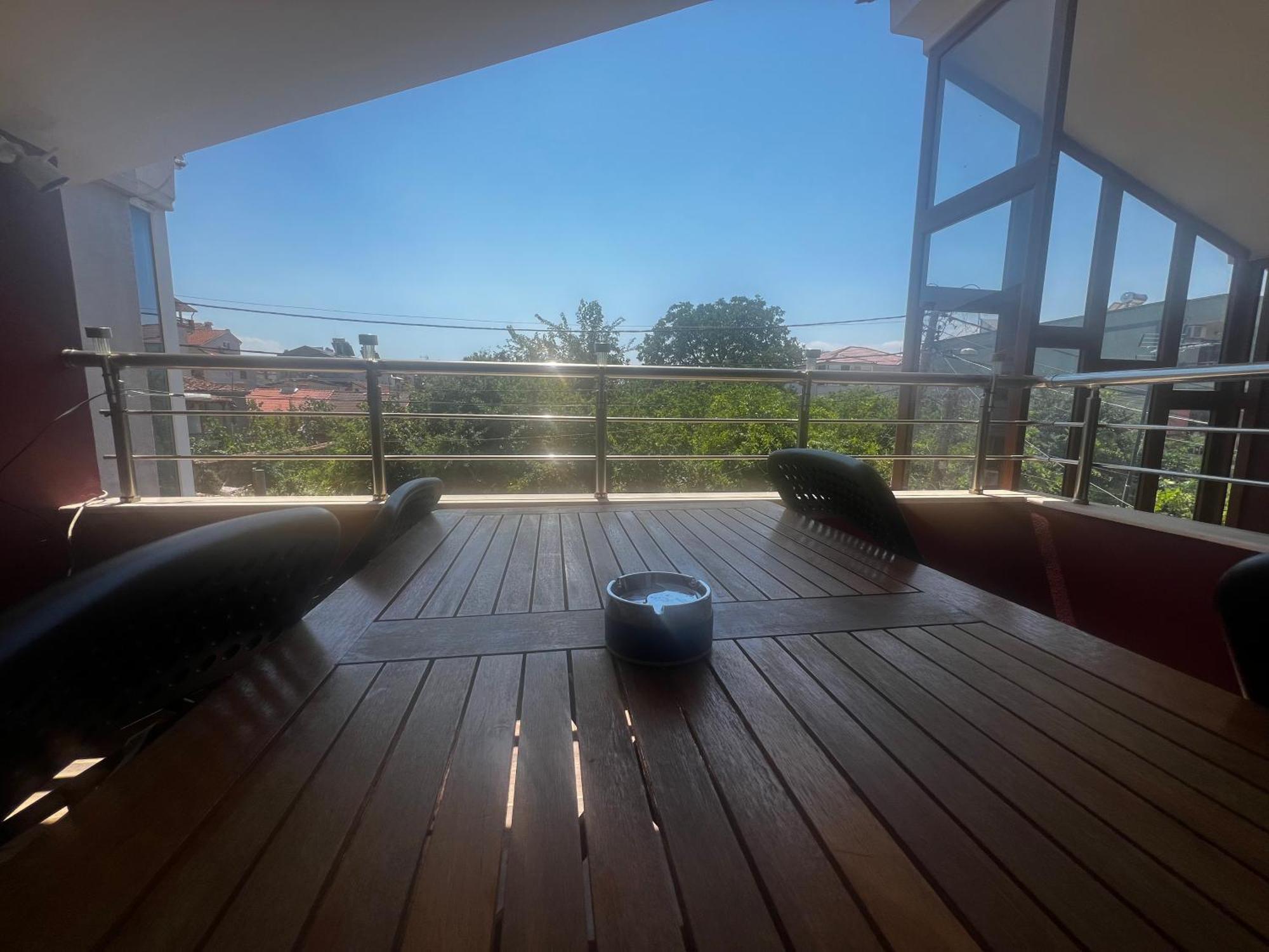 Ferienwohnung Retreat In The Centre Of Korce Exterior foto