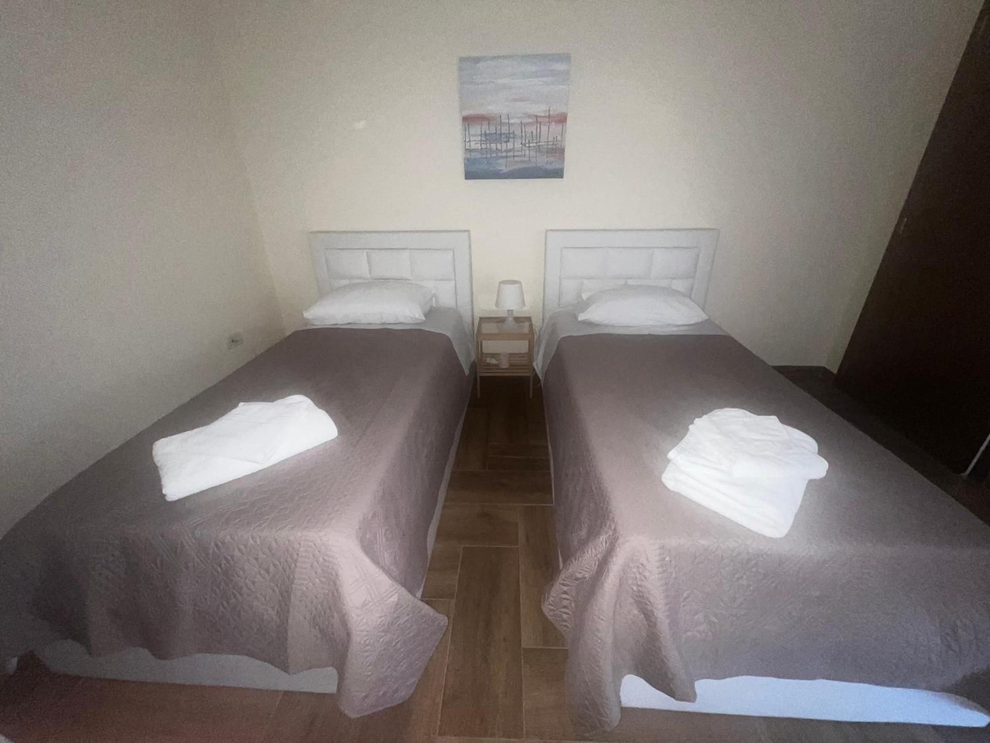 Ferienwohnung Retreat In The Centre Of Korce Exterior foto